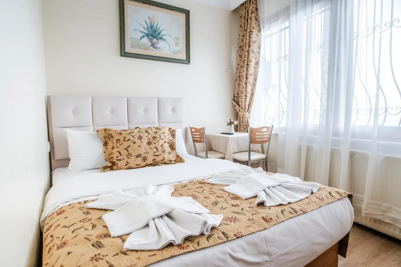 Camelot Apartment Estambul Turquía